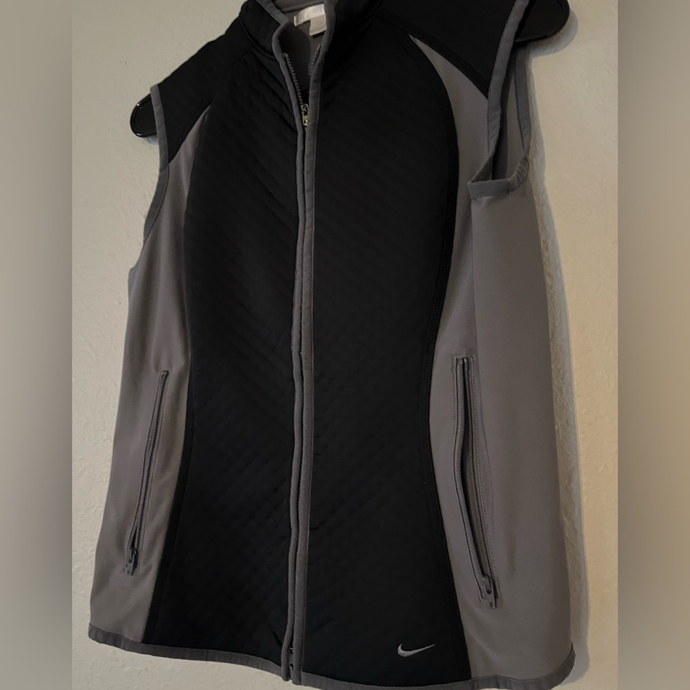 Nike Sphere Thermal
Vest Full Zip - Picture 4 of 6